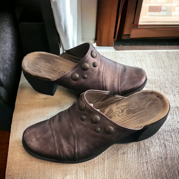 ROMIKA Skyward Clogs Mules 37 7 Metallic Bronze Leather Studded Euro Comfort - Picture 3 of 16